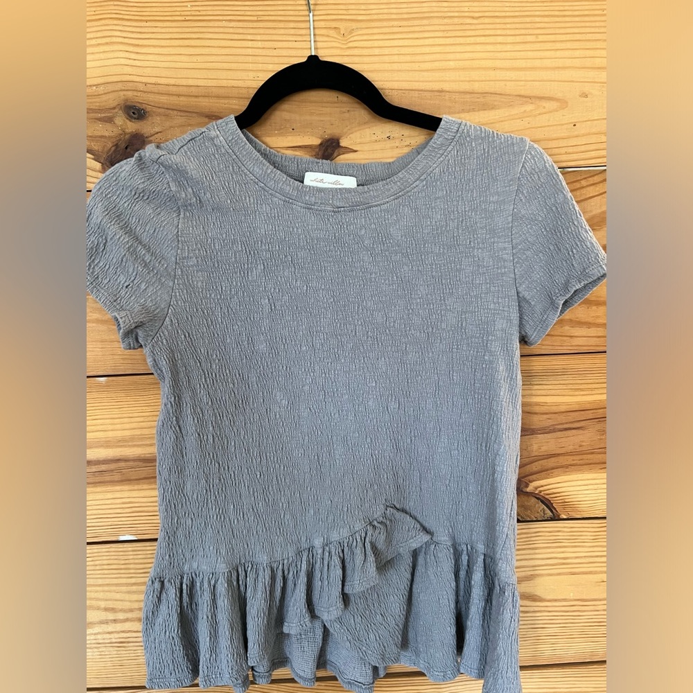 Short sleeve fun flouncy top